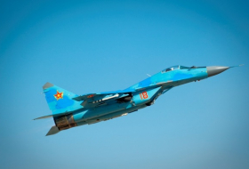 Истребители ВВС Казахстана приступили к учебно-тренировочным полетам над Каспием
